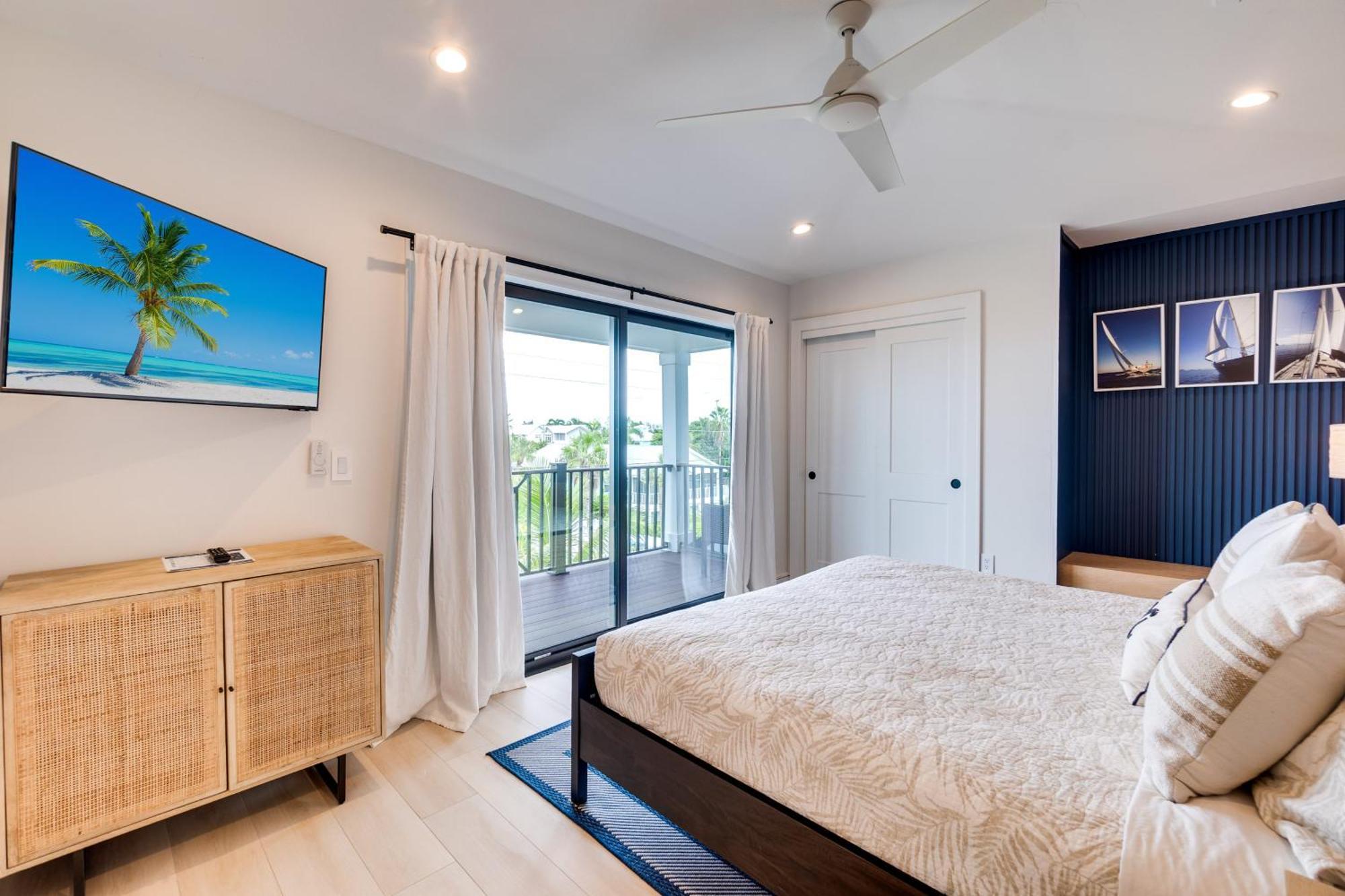 Swanky Bubbles, 9 Beds, 11 Bathrooms, Pet-Friendly With A Rooftop Deck And Steps Away To The Beach! โฮล์มส์ บีช ภายนอก รูปภาพ